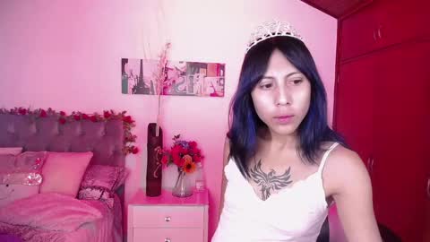Snapshot of kitty_pam chatting on December 31, 6:35 pm Kitty online show from December 31, 6:35 pm