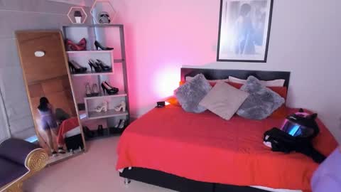 Kitty online show from November 10, 7:46 pm