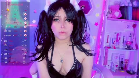     online show from December 4, 1:36 am