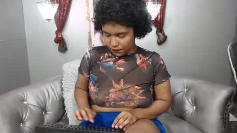 Snapshot of kitty_pervertedx chatting on January 15, 9:02 am kitty online show from January 15, 9:02 am