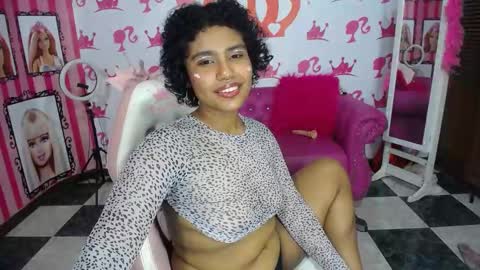 Snapshot of kitty_pervertedx chatting on February 11, 10:39 pm kitty online show from February 11, 10:39 pm