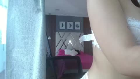    online show from August 5, 2:42 pm