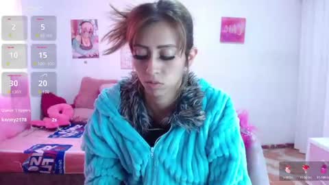 Snapshot of kitty_seducction chatting on July 3, 7:09 pm Aleja online show from July 3, 7:09 pm