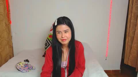 kitty_small69 online show from December 18, 2:17 am