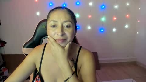 violet online show from December 30, 4:20 am