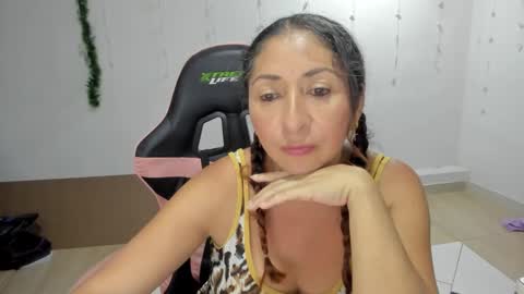 violet online show from January 15, 5:50 am