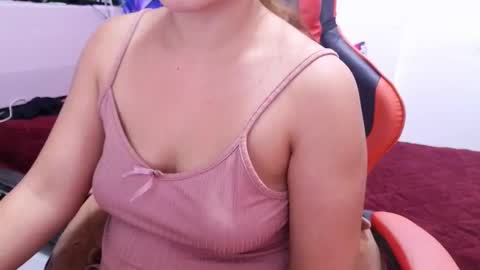 Snapshot of kittybabe19 chatting on March 2, 7:59 am SEXYASS69 online show from March 2, 7:59 am
