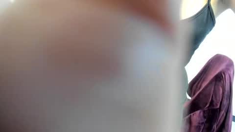 Jenn online show from December 6, 11:47 pm