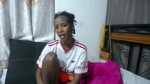 Snapshot of kittyfay_ chatting on April 30, 8:15 pm Fay online show from April 30, 8:15 pm