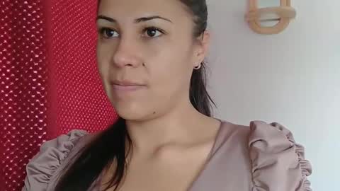 kittyholeshot87 online show from December 5, 4:36 pm