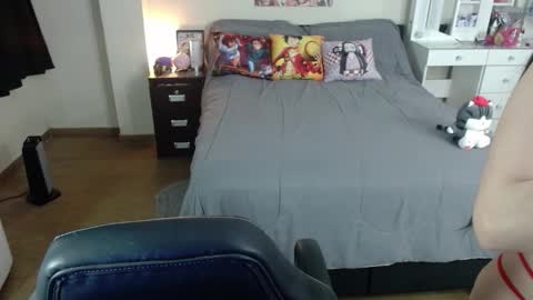 Isabel online show from September 16, 1:17 am