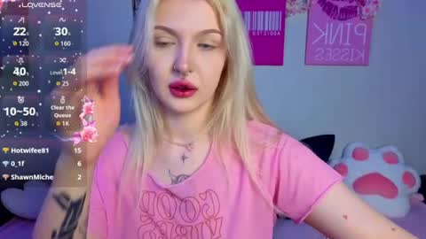 kittykendall online show from July 30, 6:18 pm