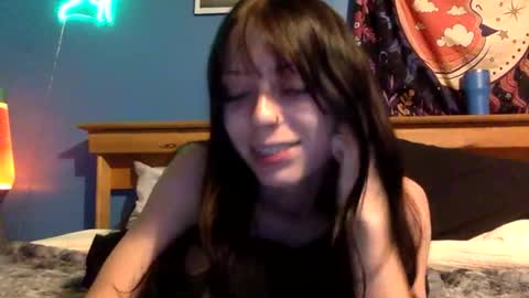 kittykisses3 online show from November 6, 6:25 am