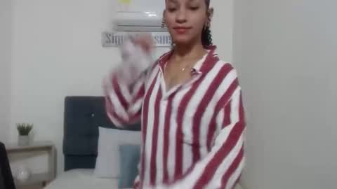 Snapshot of kittylove_x chatting on April 25, 9:56 pm kittylove_x online show from April 25, 9:56 pm