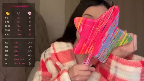 mia online show from January 6, 8:46 am