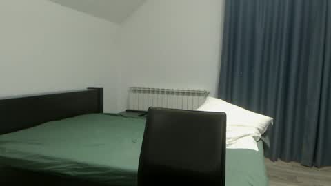 kittyonfiree online show from March 29, 4:45 am