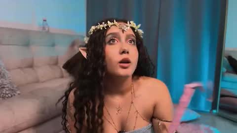 Snapshot of kittysophie_ chatting on October 30, 5:42 am Sophie online show from October 30, 5:42 am