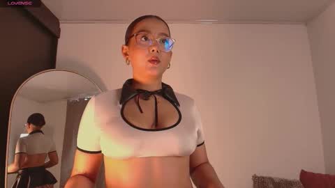 Snapshot of kittysophie_ chatting on March 1, 1:02 pm Sophie online show from March 1, 1:02 pm