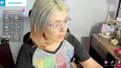 Kitty Trixy online show from December 14, 10:13 am