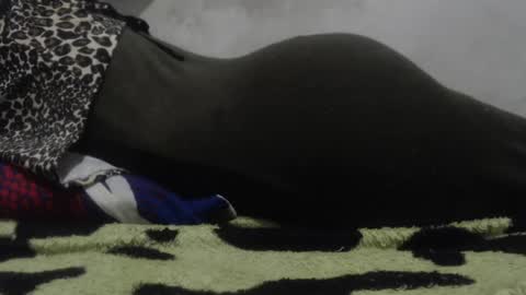 kittywhiteass online show from December 5, 9:06 am