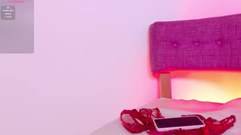 Kitty Hill online show from December 2, 5:13 am