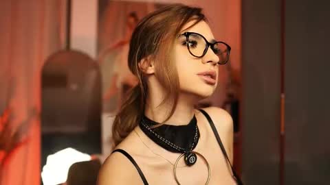 Erika online show from March 4, 8:04 pm