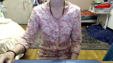 KiuminBerry online show from October 22, 10:26 am