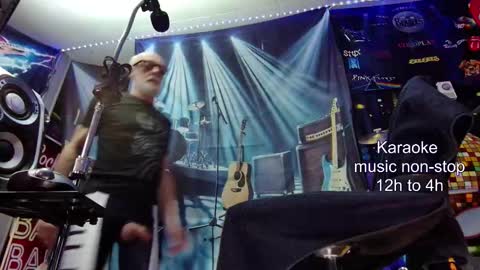 kiveuxmakeu online show from November 28, 5:04 pm