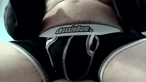 Snapshot of kiwibulge123 chatting on March 5, 3:18 am kiwibulge123 online show from March 5, 3:18 am