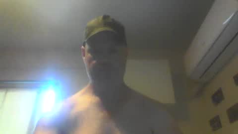 kiwiguy19773 online show from December 13, 11:21 pm