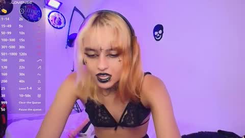 Snapshot of kiyoshi_watanabe chatting on December 11, 9:45 pm Lizeth online show from December 11, 9:45 pm