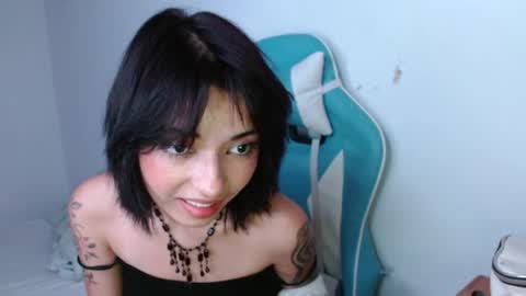 Snapshot of kiyusweetcrazy chatting on December 3, 1:41 am kiyu online show from December 3, 1:41 am
