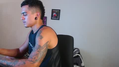 kizame___ online show from February 12, 6:25 pm