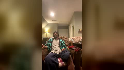 kjeezy123 online show from March 1, 10:01 pm