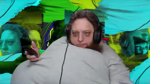 Snapshot of kjrac chatting on December 14, 9:14 am Elliot online show from December 14, 9:14 am