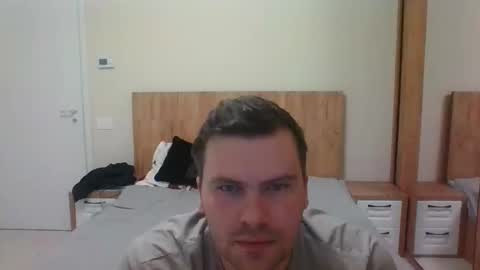 Snapshot of klari_fun chatting on April 16, 4:08 pm klari_fun online show from April 16, 4:08 pm