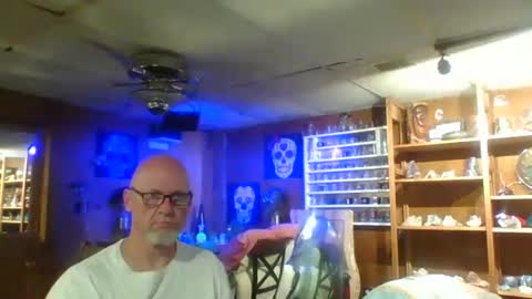 MrKleeen online show from October 7, 2:53 am