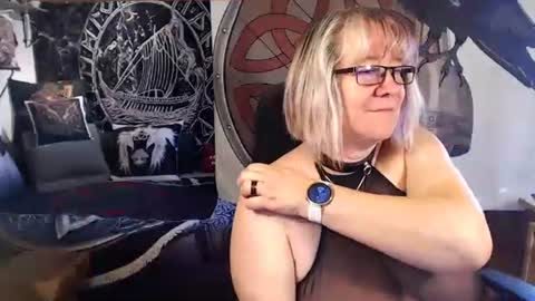 Michelle online show from September 20, 8:37 am