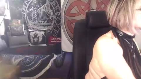 Michelle online show from October 27, 7:01 am