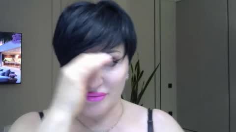 kleo901854860422 online show from May 10, 8:03 pm