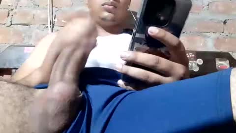 Snapshot of klibre2202 chatting on December 25, 7:46 am klibre2202 online show from December 25, 7:46 am