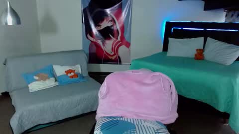 Snapshot of kloe_deker chatting on January 18, 2:12 pm Kloe deker online show from January 18, 2:12 pm