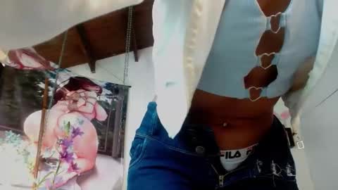 Kloe deker online show from January 7, 1:35 pm