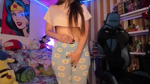 kloelamaravilla18 online show from February 21, 1:39 am