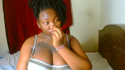 Snapshot of knight_nurse69 chatting on February 3, 12:15 am knight_nurse69 online show from February 3, 12:15 am