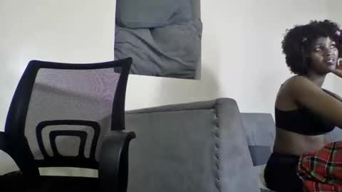 Snapshot of knight_nurse69 chatting on September 25, 1:31 am knight_nurse69 online show from September 25, 1:31 am