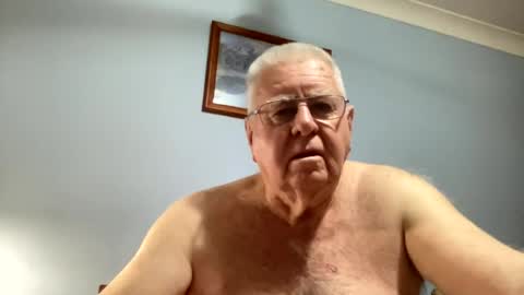 Aussiedude online show from July 21, 11:23 am