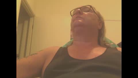 Snapshot of knobout chatting on January 2, 12:55 am knobout online show from January 2, 12:55 am