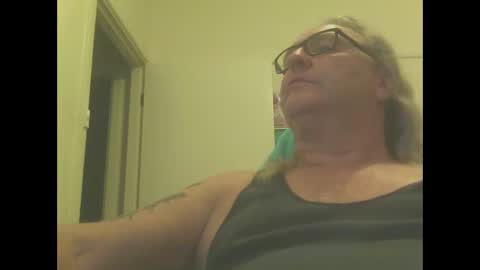 Snapshot of knobout chatting on January 29, 9:33 am knobout online show from January 29, 9:33 am