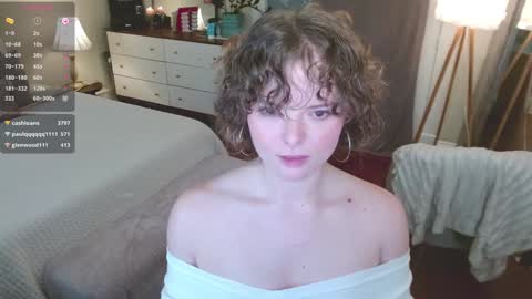 Snapshot of knowlita chatting on December 12, 7:04 pm knowlita online show from December 12, 7:04 pm